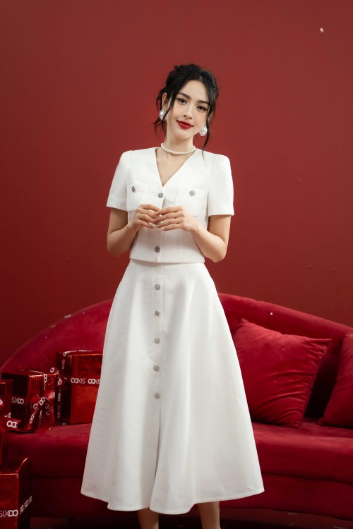 Sixdo White Buttoned Straight Midi Woven Skirt